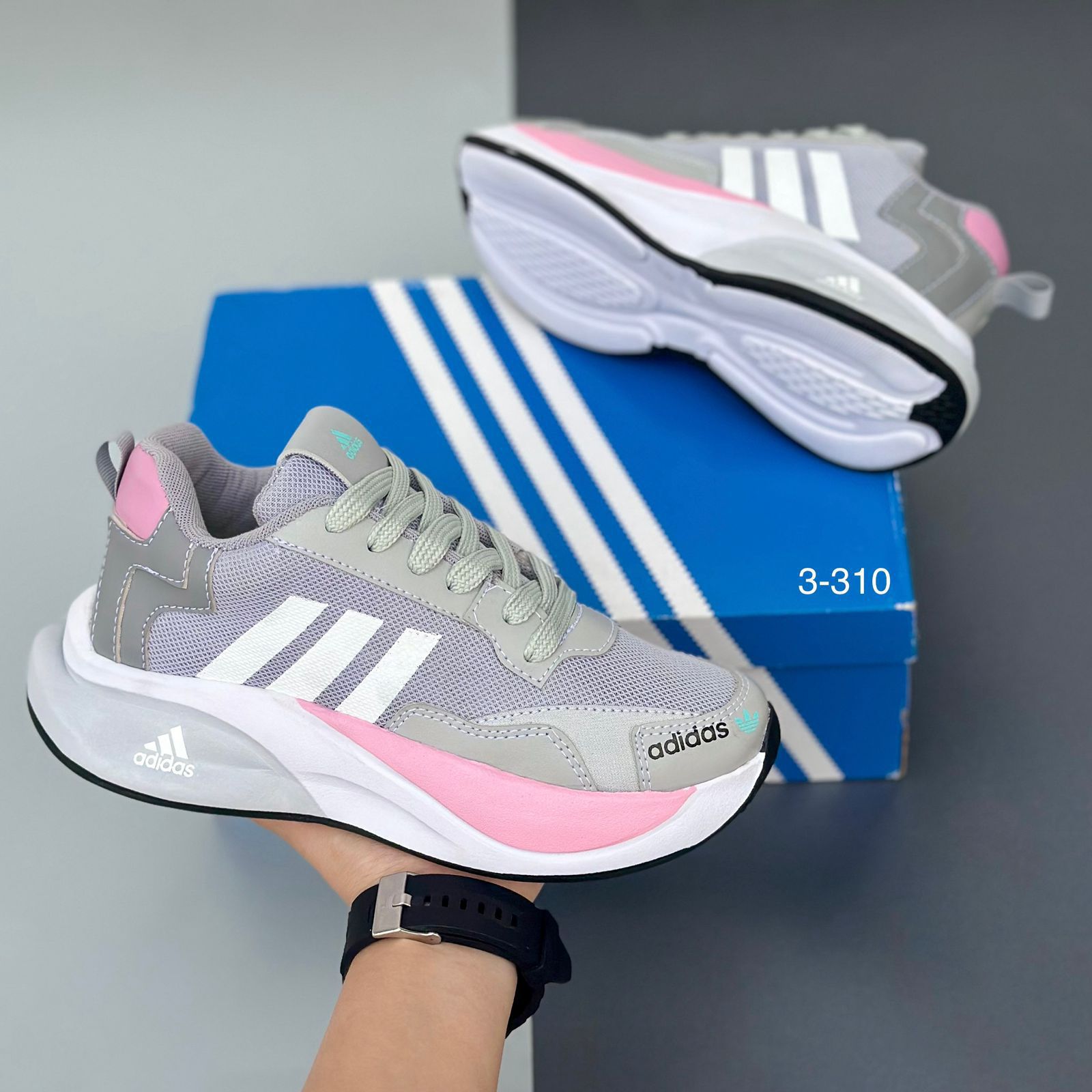 ADIDAS CLOUD DAMA