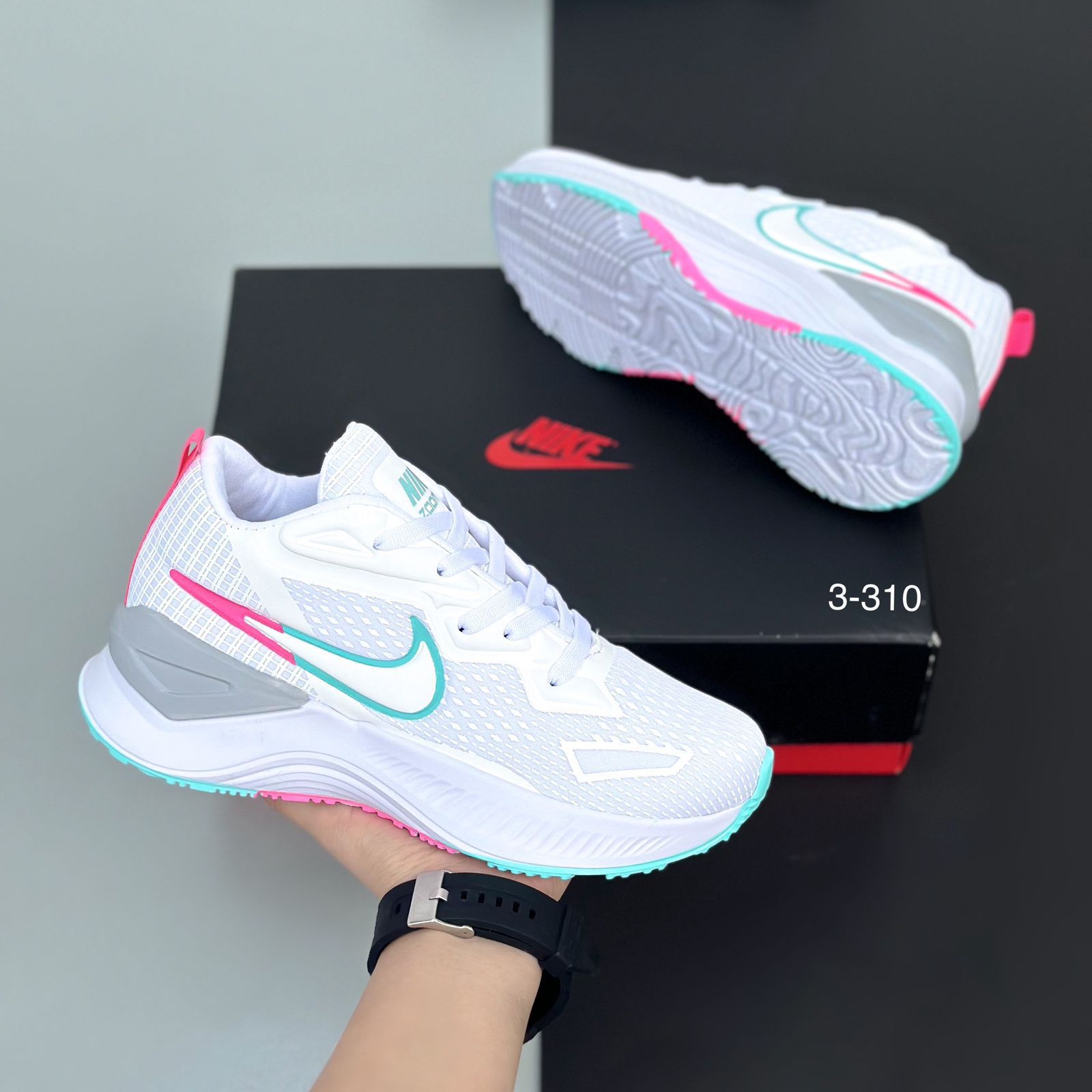 NIKE ZOOM DAMA